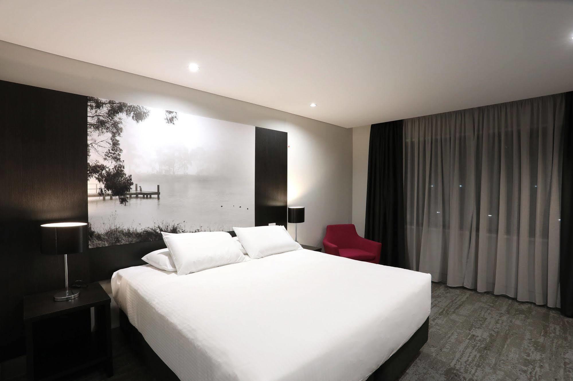 Mercure Τάμγουορθ Εξωτερικό φωτογραφία